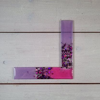 Ecklineal aus Epoxidharz - Pink/Lila mit Glitzer