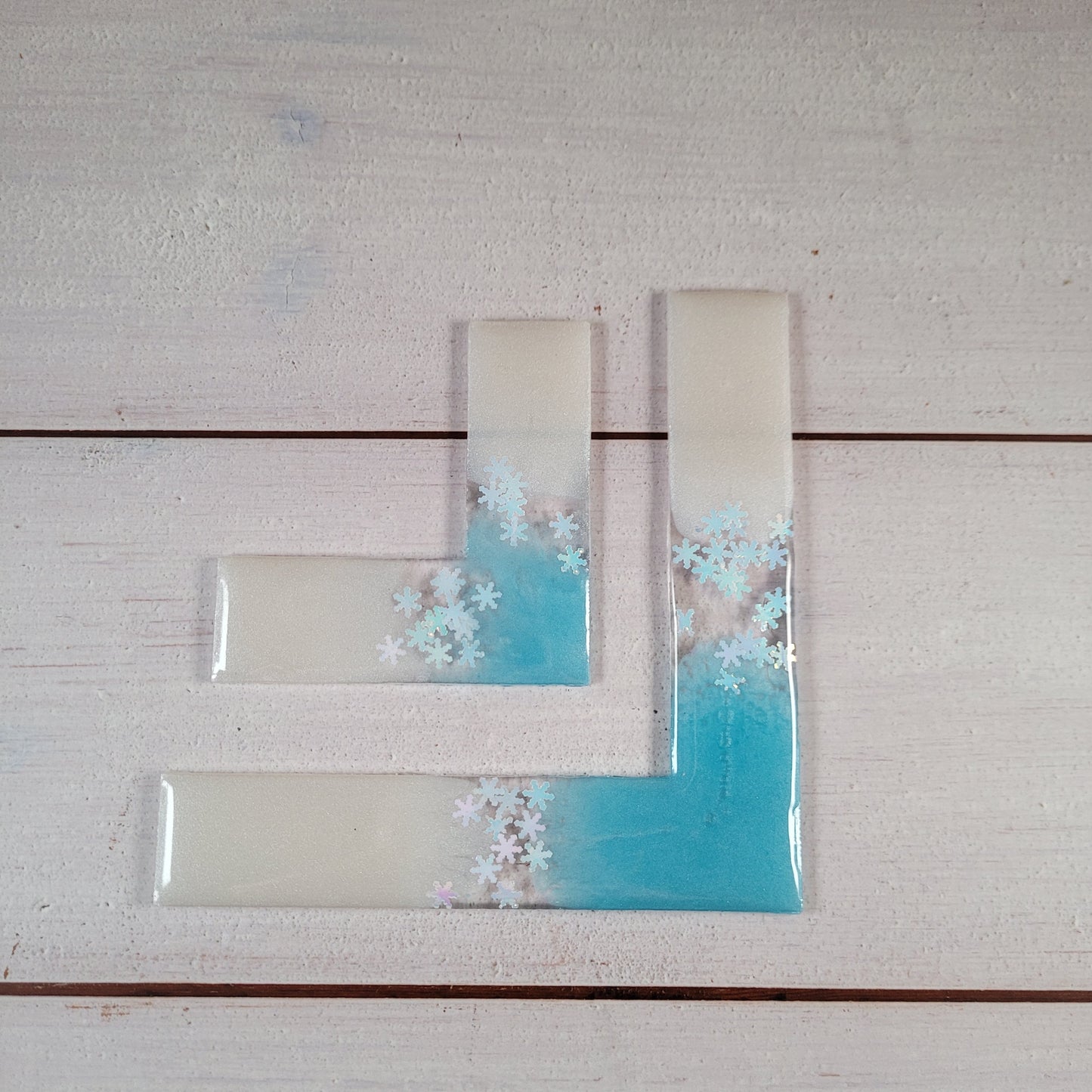 Ecklineal aus Epoxidharz - Schneeflocke