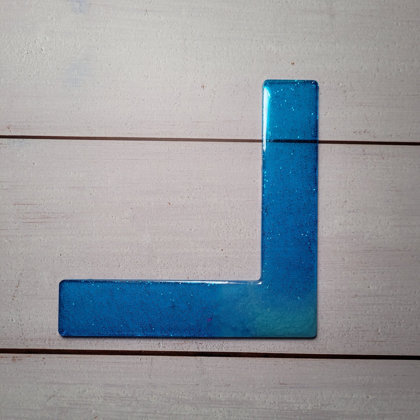 Ecklineal aus Epoxidharz - Blau mit Glitzer